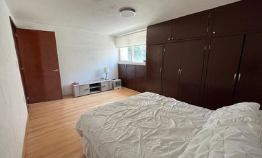 CASA SOLA CON USO DE SUELO COMERCIAL