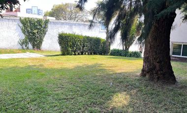 CASA SOLA CON USO DE SUELO COMERCIAL