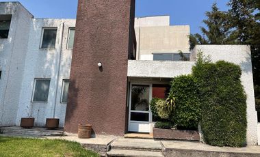 CASA SOLA CON USO DE SUELO COMERCIAL