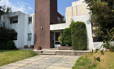 CASA SOLA CON USO DE SUELO COMERCIAL
