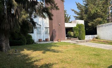 CASA SOLA CON USO DE SUELO COMERCIAL
