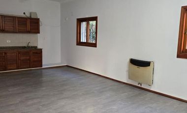 Casa 3 Dormitorio en alquiler- Rosario- Barrio Hostal del Sol