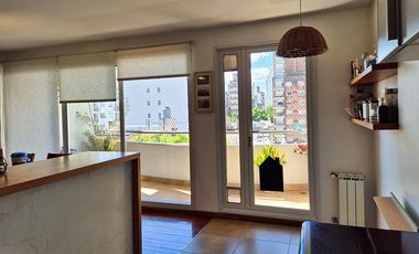 Departamento 2 dormitorios con balcon y parrillero