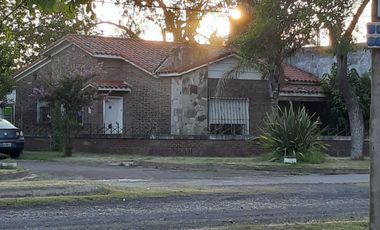 Casa en Lucio V Lopez