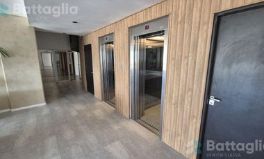 Departamento de dos ambientes refaccionado con vista al mar en edificio con amenities