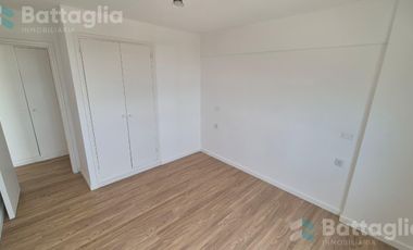 Departamento de dos ambientes refaccionado con vista al mar en edificio con amenities