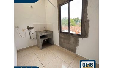 SE VENDE CASA DUPLEX CON LOCAL COMERCIAL EN BARRIO LA FLORESTA CARTAGO