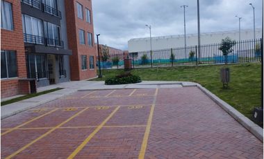 SE ARRIENDA APARTAMENTO C.R. ROMERO HACIENDA LOS SAUCES - MADRID - GJH