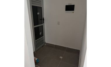 SE ARRIENDA APARTAMENTO C.R. ROMERO HACIENDA LOS SAUCES - MADRID - GJH