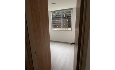 SE ARRIENDA APARTAMENTO C.R. ROMERO HACIENDA LOS SAUCES - MADRID - GJH