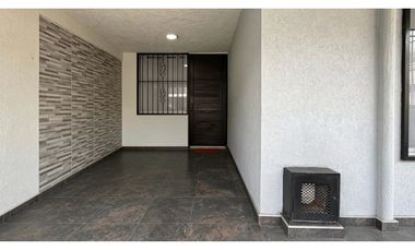 Casa de dos pisos en venta | Reservas de La Italia - Palmira