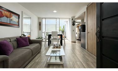 Casa de dos pisos en venta | Reservas de La Italia - Palmira
