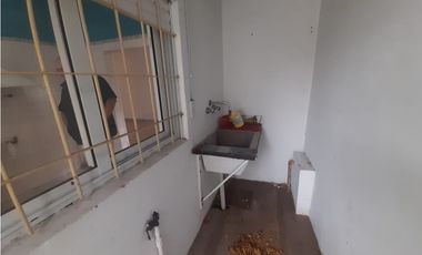 IMPECABLE CASA EN PH EN ALQUILER. ITUZAINGO NORTE