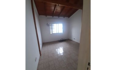 IMPECABLE CASA EN PH EN ALQUILER. ITUZAINGO NORTE