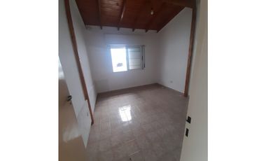 IMPECABLE CASA EN PH EN ALQUILER. ITUZAINGO NORTE