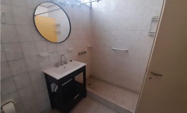 IMPECABLE CASA EN PH EN ALQUILER. ITUZAINGO NORTE