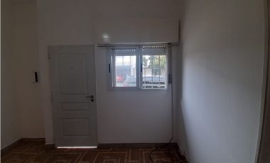 IMPECABLE CASA EN PH EN ALQUILER. ITUZAINGO NORTE