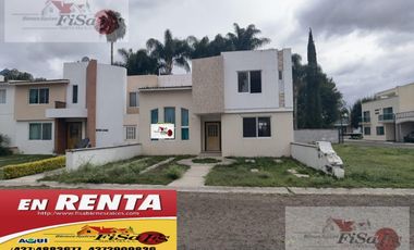 CASA EN RENTA