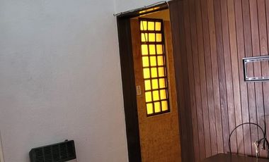 Casa en venta c/ cochera en Villa Jardín de Reyes