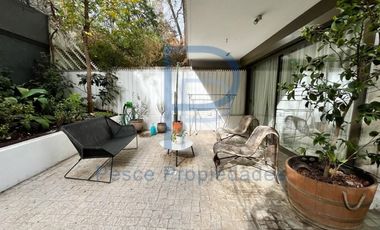 DEPARTAMENTO CON JARDIN PRIVADO A PASOS DE METRO Y COSTANERA