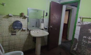 PROPIEDAD PARA REMODELAR  CON  GRAN POTENCIAL EN Q NORMAL