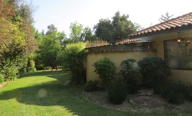 Casa en Arriendo en Los Damascos N° 9, Condominio El Trebol, Calera de Tango