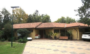 Casa en Arriendo en Los Damascos N° 9, Condominio El Trebol, Calera de Tango