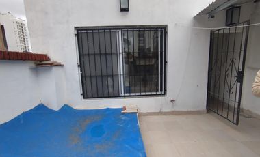 Interno zona centro.Tres dorm. Piscina.