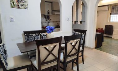 Interno zona centro.Tres dorm. Piscina.