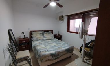 Interno zona centro.Tres dorm. Piscina.