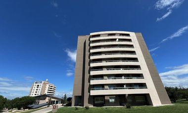 Alquiler Depto 2 Dorm, 2 Baños, Amoblado, Milenica IV