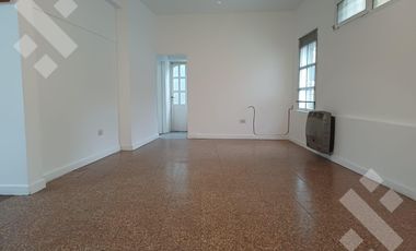 ALQUILER: CASA 3 DORMIT C/QUINCHO y PARRILLA- NEUQUEN CAPITAL - ZONA CENTRO OESTE