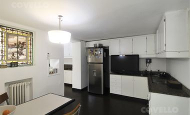 Venta casa de 7 ambientes - Barrio Parque
