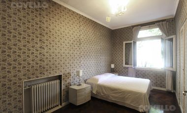 Venta casa de 7 ambientes - Barrio Parque