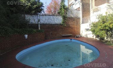 Venta casa de 7 ambientes - Barrio Parque