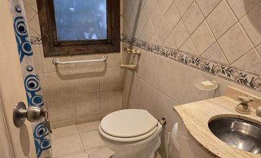 CASA DE 6 AMBIENTES EN VENTA SOBRE TERRENO DE 612M2 EN LA MEJOR ZONA DEL BAJO DE OLIVOS