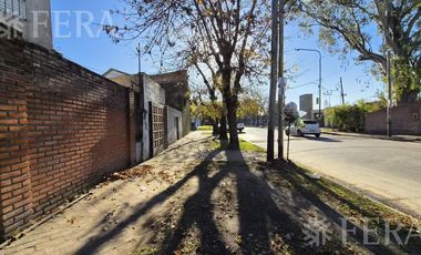 Venta casa para dos familias con cochera en Quilmes