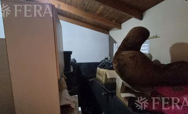 Venta casa para dos familias con cochera en Quilmes