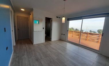 Casa en arriendo 3D-2B con estacionamiento en Mantagua