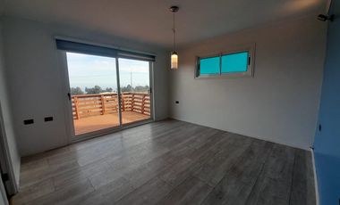Casa en arriendo 3D-2B con estacionamiento en Mantagua
