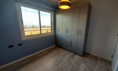 Casa en arriendo 3D-2B con estacionamiento en Mantagua