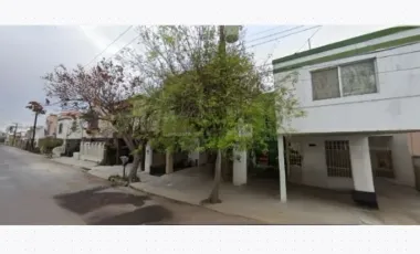 Casa en remate en Las Alamedas, Linares, Nuevo León