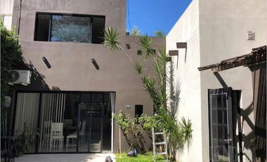 Casa en Adrogue