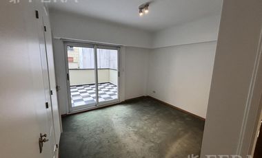 Alquiler de Departamento 2 ambientes con amplio patio en Retiro