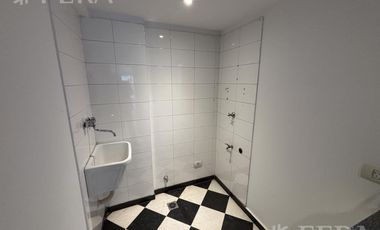 Alquiler de Departamento 2 ambientes con amplio patio en Retiro