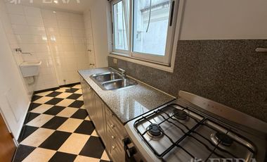 Alquiler de Departamento 2 ambientes con amplio patio en Retiro