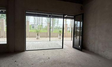 Local 55m2 venta y alquiler en Guillermo E Hudson