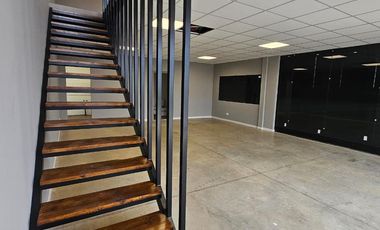 Venta nave con alquiler vigente en Micro Pi (Parque Industrial)
