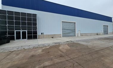 Venta nave con alquiler vigente en Micro Pi (Parque Industrial)