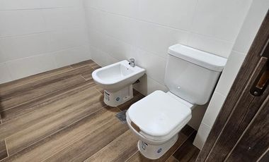 Venta nave con alquiler vigente en Micro Pi (Parque Industrial)